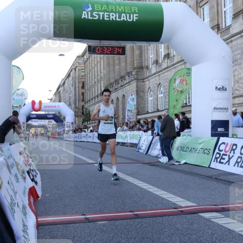 07.09.2025 - BARMER Alsterlauf Strokosch-Dieckow http://msf.ph/oto/8718910 07.09.2025 09:32:32 Ziel 4744, 8374 meine-sportfotos.de