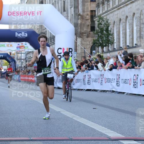 07.09.2025 - BARMER Alsterlauf Strokosch-Dieckow http://msf.ph/oto/8718915 07.09.2025 09:32:38 Ziel 8374 meine-sportfotos.de