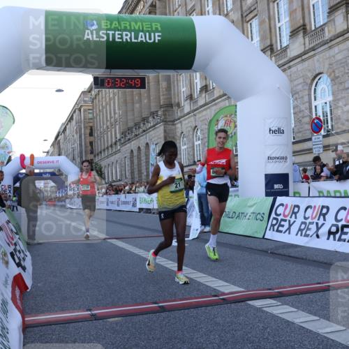 07.09.2025 - BARMER Alsterlauf Strokosch-Dieckow http://msf.ph/oto/8718936 07.09.2025 09:32:48 Ziel 21, 4118, 8354 meine-sportfotos.de