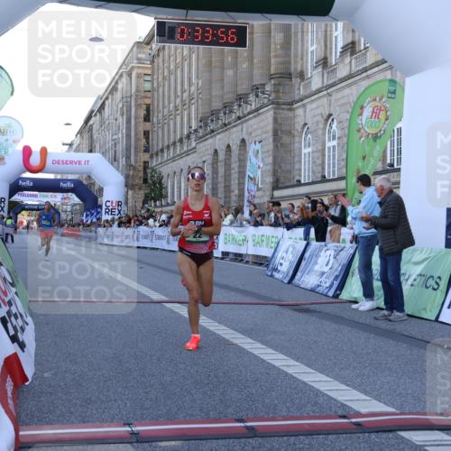 07.09.2025 - BARMER Alsterlauf Strokosch-Dieckow http://msf.ph/oto/8718978 07.09.2025 09:33:55 Ziel 22, 5783, 8199 meine-sportfotos.de