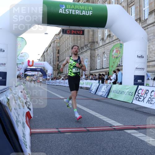 07.09.2025 - BARMER Alsterlauf Strokosch-Dieckow http://msf.ph/oto/8719034 07.09.2025 09:34:42 Ziel 14, 23, 4586, 5396, 5826 meine-sportfotos.de