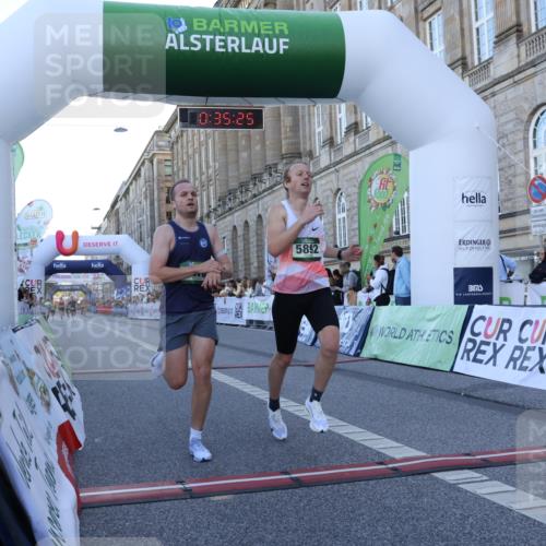 07.09.2025 - BARMER Alsterlauf Strokosch-Dieckow http://msf.ph/oto/8719115 07.09.2025 09:35:24 Ziel 4470, 5892, 8081 meine-sportfotos.de