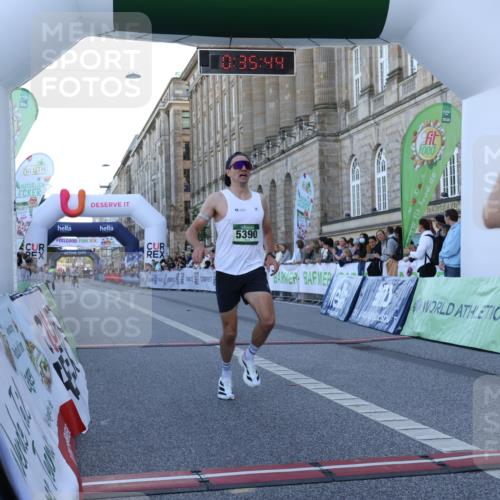 07.09.2025 - BARMER Alsterlauf Strokosch-Dieckow http://msf.ph/oto/8719148 07.09.2025 09:35:43 Ziel 25, 5390 meine-sportfotos.de