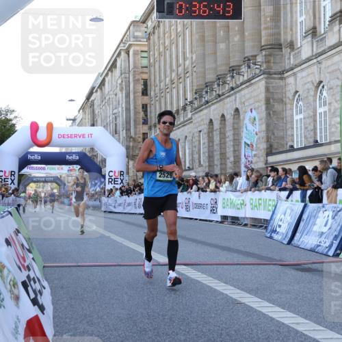 07.09.2025 - BARMER Alsterlauf Strokosch-Dieckow http://msf.ph/oto/8719253 07.09.2025 09:36:41 Ziel 2529, 2779, 5660 meine-sportfotos.de