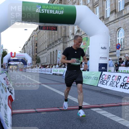 07.09.2025 - BARMER Alsterlauf Strokosch-Dieckow http://msf.ph/oto/8719287 07.09.2025 09:37:02 Ziel 3418, 5046, 5066, 5700 meine-sportfotos.de