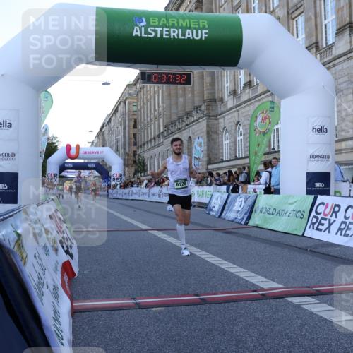 07.09.2025 - BARMER Alsterlauf Strokosch-Dieckow http://msf.ph/oto/8719320 07.09.2025 09:37:31 Ziel 5171, 5967, 6128 meine-sportfotos.de