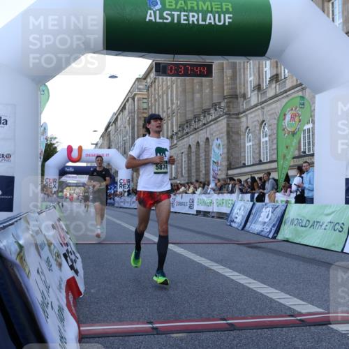 07.09.2025 - BARMER Alsterlauf Strokosch-Dieckow http://msf.ph/oto/8719337 07.09.2025 09:37:42 Ziel 8077, 8221 meine-sportfotos.de