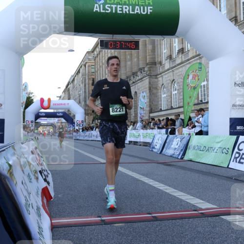 07.09.2025 - BARMER Alsterlauf Strokosch-Dieckow http://msf.ph/oto/8719343 07.09.2025 09:37:44 Ziel 8077, 8221 meine-sportfotos.de