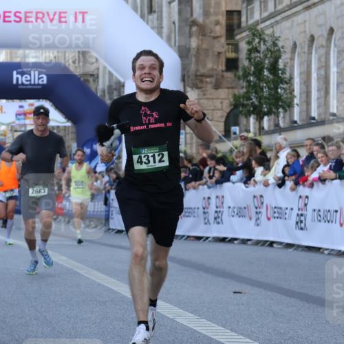 07.09.2025 - BARMER Alsterlauf Strokosch-Dieckow http://msf.ph/oto/8719416 07.09.2025 09:38:31 Ziel 2663, 4312, 4585, 4595, 5157, 6024 meine-sportfotos.de