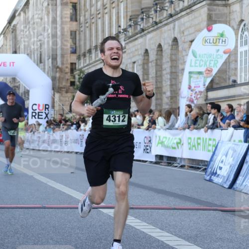 07.09.2025 - BARMER Alsterlauf Strokosch-Dieckow http://msf.ph/oto/8719420 07.09.2025 09:38:32 Ziel 2663, 4312, 4585, 4595, 5157, 6024 meine-sportfotos.de