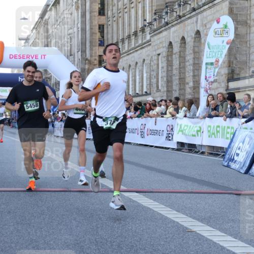 07.09.2025 - BARMER Alsterlauf Strokosch-Dieckow http://msf.ph/oto/8719470 07.09.2025 09:38:50 Ziel 2613, 3717, 4444, 4763, 5189, 5274, 5393, 5394, 5458, 5546 meine-sportfotos.de