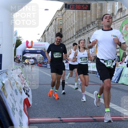 07.09.2025 - BARMER Alsterlauf Strokosch-Dieckow http://msf.ph/oto/8719474 07.09.2025 09:38:51 Ziel 2613, 3717, 4444, 4763, 5189, 5274, 5393, 5394, 5458, 5546 meine-sportfotos.de