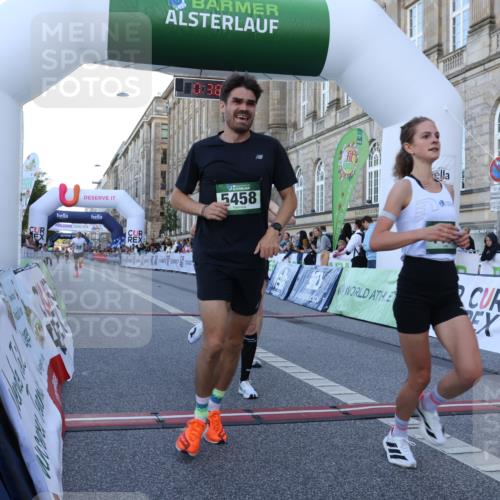 07.09.2025 - BARMER Alsterlauf Strokosch-Dieckow http://msf.ph/oto/8719477 07.09.2025 09:38:51 Ziel 2613, 3717, 4444, 4763, 5189, 5274, 5393, 5394, 5458, 5546 meine-sportfotos.de