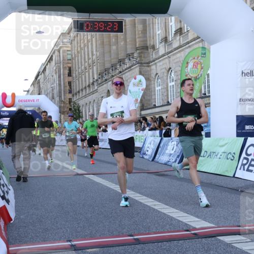 07.09.2025 - BARMER Alsterlauf Strokosch-Dieckow http://msf.ph/oto/8719535 07.09.2025 09:39:21 Ziel 2058, 3124, 3380, 3670, 4037, 4526, 4627, 4695, 5965, 5995, 6172, 8247, 8343, 8476 meine-sportfotos.de