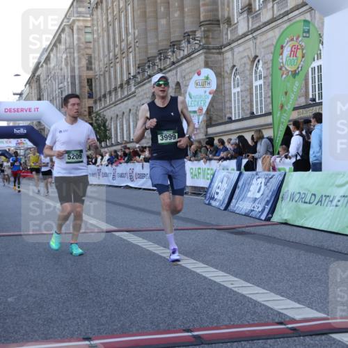 07.09.2025 - BARMER Alsterlauf Strokosch-Dieckow http://msf.ph/oto/8719601 07.09.2025 09:39:45 Ziel 3598, 3733, 3999, 4122, 4419, 4521, 4798, 5080, 5209, 5687, 5993 meine-sportfotos.de