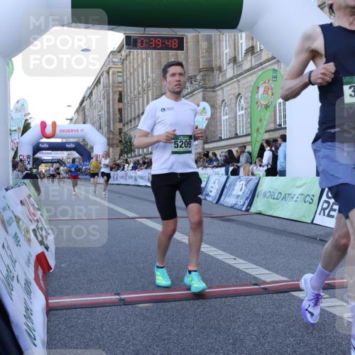 07.09.2025 - BARMER Alsterlauf Strokosch-Dieckow http://msf.ph/oto/8719605 07.09.2025 09:39:46 Ziel 3598, 3733, 3999, 4122, 4419, 4521, 4798, 5209, 5687, 5993 meine-sportfotos.de