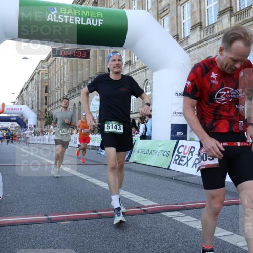 07.09.2025 - BARMER Alsterlauf Strokosch-Dieckow http://msf.ph/oto/8719775 07.09.2025 09:41:01 Ziel 2017, 3296, 3673, 3979, 4005, 5143, 5525, 5528, 5635, 6104, 8424 meine-sportfotos.de