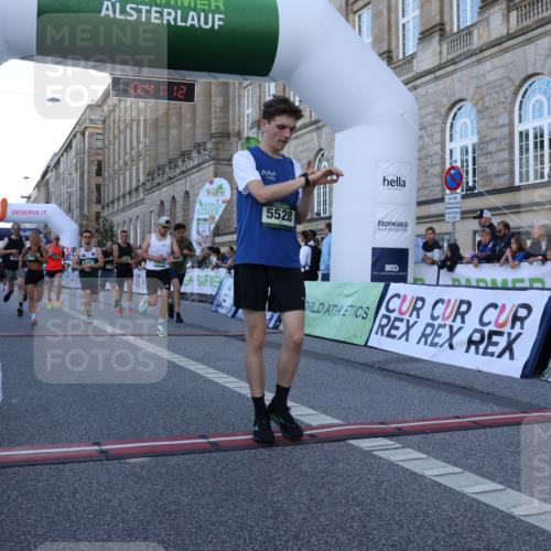 07.09.2025 - BARMER Alsterlauf Strokosch-Dieckow http://msf.ph/oto/8719796 07.09.2025 09:41:11 Ziel 2583, 2677, 4305, 4307, 4498, 5210, 5392, 5528, 6104, 6307, 8232, 8424, 8435, 8455 meine-sportfotos.de