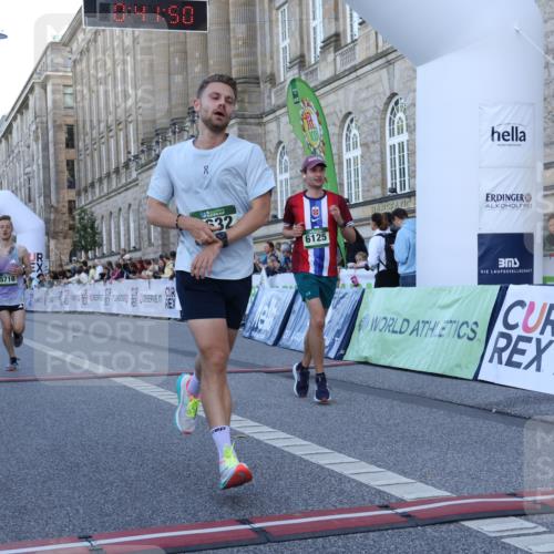 07.09.2025 - BARMER Alsterlauf Strokosch-Dieckow http://msf.ph/oto/8719858 07.09.2025 09:41:48 Ziel 2098, 2694, 3906, 4632, 5161, 5476, 5716, 5878, 6125 meine-sportfotos.de