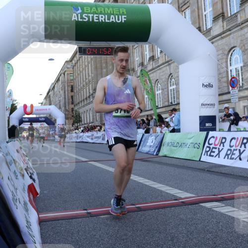 07.09.2025 - BARMER Alsterlauf Strokosch-Dieckow http://msf.ph/oto/8719865 07.09.2025 09:41:51 Ziel 2694, 3597, 3906, 4632, 5161, 5476, 5716, 6125, 6306, 8375 meine-sportfotos.de