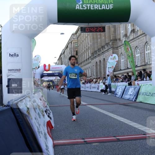 07.09.2025 - BARMER Alsterlauf Strokosch-Dieckow http://msf.ph/oto/8719924 07.09.2025 09:42:24 Ziel 6013, 6066, 8025, 8358, 8389 meine-sportfotos.de