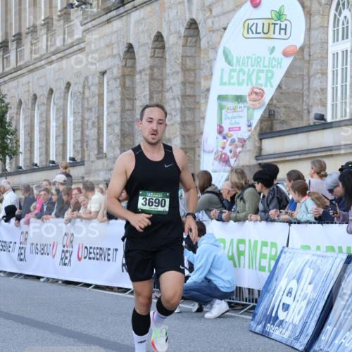 07.09.2025 - BARMER Alsterlauf Strokosch-Dieckow http://msf.ph/oto/8719939 07.09.2025 09:42:34 Ziel 3690, 3924, 5120, 5763, 8025, 8389 meine-sportfotos.de