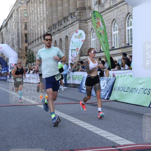 07.09.2025 - BARMER Alsterlauf Strokosch-Dieckow http://msf.ph/oto/8720001 07.09.2025 09:43:08 Ziel 2111, 2231, 4303, 4594, 5213, 5356, 5449, 5662, 6253, 6297, 8265, 8408 meine-sportfotos.de