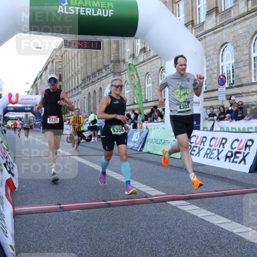 07.09.2025 - BARMER Alsterlauf Strokosch-Dieckow http://msf.ph/oto/8720005 07.09.2025 09:43:10 Ziel 2111, 2231, 3572, 4303, 4594, 5213, 5356, 5449, 5662, 8265, 8408 meine-sportfotos.de