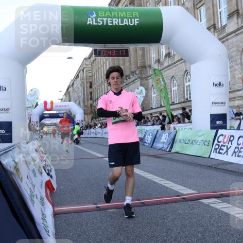 07.09.2025 - BARMER Alsterlauf Strokosch-Dieckow http://msf.ph/oto/8720020 07.09.2025 09:43:16 Ziel 3572, 4594, 5449, 5662 meine-sportfotos.de