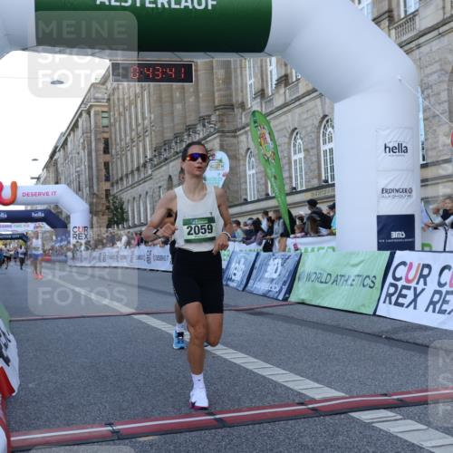 07.09.2025 - BARMER Alsterlauf Strokosch-Dieckow http://msf.ph/oto/8720056 07.09.2025 09:43:39 Ziel 2059, 3814, 3890, 4050, 5382, 8336 meine-sportfotos.de