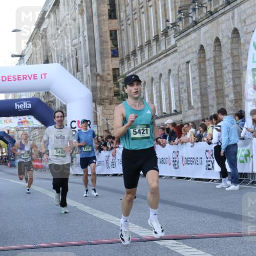 07.09.2025 - BARMER Alsterlauf Strokosch-Dieckow http://msf.ph/oto/8720087 07.09.2025 09:43:54 Ziel 2191, 2400, 4022, 4140, 5421, 5467, 5714, 8006, 8136, 8139 meine-sportfotos.de