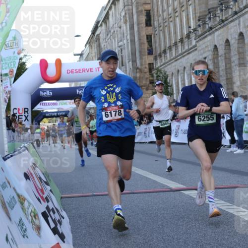 07.09.2025 - BARMER Alsterlauf Strokosch-Dieckow http://msf.ph/oto/8720126 07.09.2025 09:44:12 Ziel 2409, 2699, 3480, 5264, 6020, 6051, 6178, 6255, 8040, 8113 meine-sportfotos.de