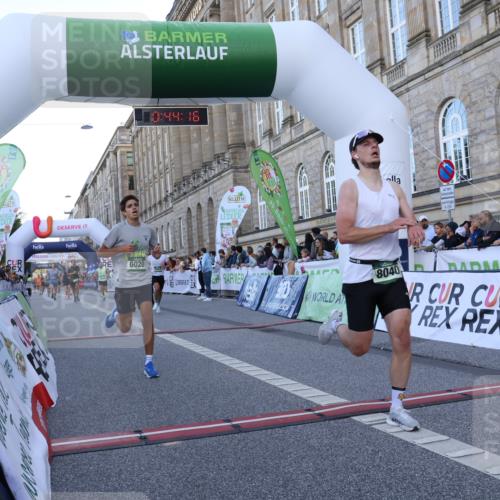 07.09.2025 - BARMER Alsterlauf Strokosch-Dieckow http://msf.ph/oto/8720136 07.09.2025 09:44:14 Ziel 2339, 2409, 2699, 2826, 3480, 6020, 6051, 6178, 6255, 8040, 8113, 8364 meine-sportfotos.de