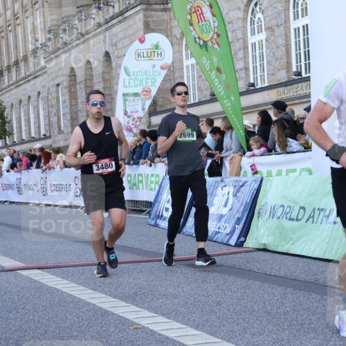 07.09.2025 - BARMER Alsterlauf Strokosch-Dieckow http://msf.ph/oto/8720146 07.09.2025 09:44:16 Ziel 2339, 2409, 2618, 2699, 2826, 3480, 4949, 5034, 6020, 6051, 6178, 6255, 8040, 8113, 8364 meine-sportfotos.de