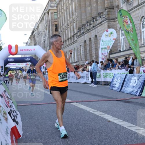 07.09.2025 - BARMER Alsterlauf Strokosch-Dieckow http://msf.ph/oto/8720180 07.09.2025 09:44:27 Ziel 2618, 3596, 4382, 4472, 4849, 4949, 5034, 5227, 5751, 5862, 6108, 6193 meine-sportfotos.de