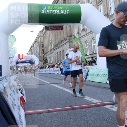 07.09.2025 - BARMER Alsterlauf Strokosch-Dieckow http://msf.ph/oto/8720216 07.09.2025 09:44:40 Ziel 2411, 2785, 3458, 3638, 4896, 5983, 6120, 8154 meine-sportfotos.de