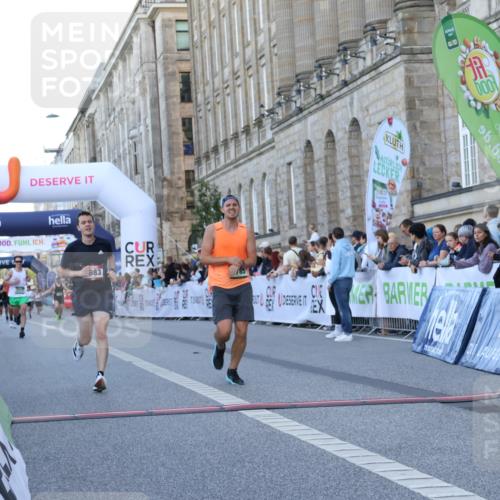 07.09.2025 - BARMER Alsterlauf Strokosch-Dieckow http://msf.ph/oto/8720221 07.09.2025 09:44:43 Ziel 2212, 2742, 2785, 3458, 3638, 4896, 5983, 6120 meine-sportfotos.de