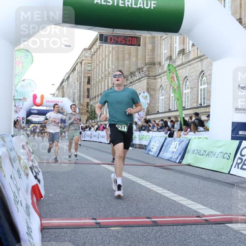 07.09.2025 - BARMER Alsterlauf Strokosch-Dieckow http://msf.ph/oto/8720271 07.09.2025 09:45:07 Ziel 2389, 3305, 3306, 3702, 4095, 4925, 4959, 5246, 5317, 5388, 5488, 5913, 6320 meine-sportfotos.de