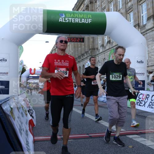 07.09.2025 - BARMER Alsterlauf Strokosch-Dieckow http://msf.ph/oto/8720991 07.09.2025 09:50:19 Ziel 1029, 2301, 2629, 2889, 2918, 3030, 3404, 3567, 3818, 4043, 4481, 4535, 4826, 5091, 5230, 5460, 5499, 6290, 8207, 8418 meine-sportfotos.de