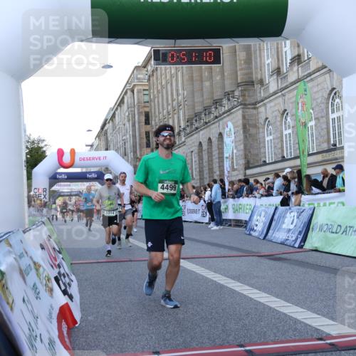 07.09.2025 - BARMER Alsterlauf Strokosch-Dieckow http://msf.ph/oto/8721099 07.09.2025 09:51:09 Ziel 2478, 2897, 2922, 3147, 3148, 3255, 3314, 3411, 3443, 3518, 3525, 3623, 3749, 4499, 5316, 5383, 6107, 8105 meine-sportfotos.de