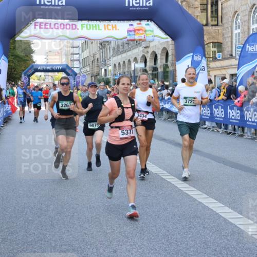 07.09.2025 - BARMER Alsterlauf Strokosch-Dieckow http://msf.ph/oto/8721487 07.09.2025 09:57:24 Ziel 2094, 2108, 2388, 2509, 2678, 2813, 2829, 2830, 3249, 3515, 3543, 3716, 3894, 3919, 3992, 4262, 4496, 4523, 4704, 4947, 4948, 5155, 5257, 5302, 5324, 5368, 5406, 5678, 5822, 5864, 5962, 6027, 6082, 6122, 6135, 8370 meine-sportfotos.de