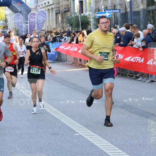 07.09.2025 - BARMER Alsterlauf Strokosch-Dieckow http://msf.ph/oto/8722527 07.09.2025 09:54:07 Ziel 2011, 2131, 2397, 2920, 3067, 3258, 3816, 4031, 4052, 4194, 4298, 4540, 4830, 4897, 5086, 5295, 6225, 6276, 8088, 8108, 8456 meine-sportfotos.de