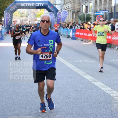 07.09.2025 - BARMER Alsterlauf Strokosch-Dieckow http://msf.ph/oto/8722928 07.09.2025 09:53:11 Ziel 2028, 2032, 2229, 2365, 2369, 2390, 2421, 2454, 3421, 3589, 3705, 4339, 4578, 4625, 4834, 5218, 5253, 5553, 5603, 5686, 5694, 5742, 6010, 6333, 8268 meine-sportfotos.de