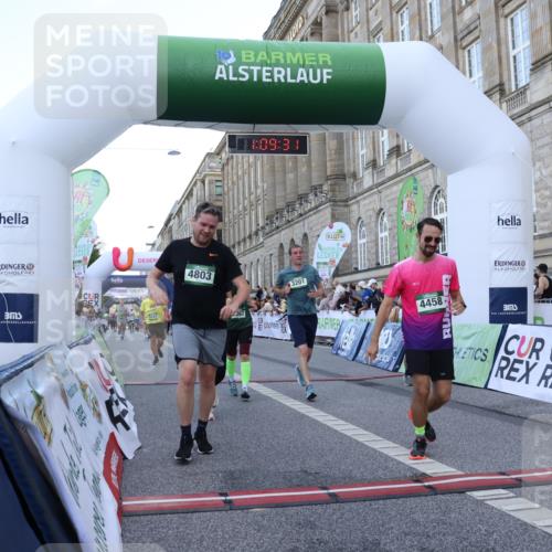 07.09.2025 - BARMER Alsterlauf Strokosch-Dieckow http://msf.ph/oto/8723816 07.09.2025 10:09:29 Ziel 2367, 3201, 3475, 3637, 4057, 4084, 4348, 4458, 4568, 4803, 4952, 5089, 5262, 5663, 5883, 6033, 6092, 8109, 8130 meine-sportfotos.de