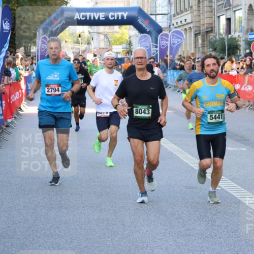 07.09.2025 - BARMER Alsterlauf Strokosch-Dieckow http://msf.ph/oto/8723962 07.09.2025 09:50:37 Ziel 2162, 2203, 2322, 2478, 2683, 2836, 2897, 2900, 2922, 3147, 3148, 3255, 3314, 3443, 3476, 3510, 3518, 3525, 3749, 3812, 3835, 4499, 4573, 4835, 4936, 4992, 5028, 5316, 5426, 5455, 5661, 5772, 5899, 6107, 6162, 6176, 8105, 8174, 8318 meine-sportfotos.de