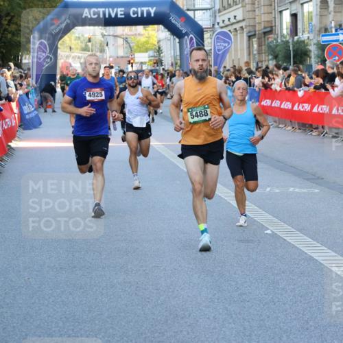 07.09.2025 - BARMER Alsterlauf Strokosch-Dieckow http://msf.ph/oto/8725746 07.09.2025 09:44:59 Ziel 2034, 2072, 2745, 2869, 3602, 3627, 3877, 4030, 4076, 4228, 4391, 4569, 4575, 4825, 4885, 4974, 5495, 5496, 5773, 6163, 8015, 8163, 8255, 8355, 8440, 8442 meine-sportfotos.de