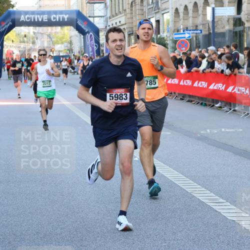 07.09.2025 - BARMER Alsterlauf Strokosch-Dieckow http://msf.ph/oto/8725877 07.09.2025 09:44:32 Ziel 1017, 2389, 3305, 3306, 3702, 4095, 4925, 4959, 5126, 5246, 5317, 5388, 5488, 5904, 5913, 6320, 8225, 8458 meine-sportfotos.de