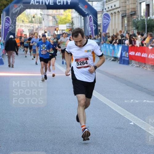 07.09.2025 - BARMER Alsterlauf Strokosch-Dieckow http://msf.ph/oto/8726046 07.09.2025 09:43:53 Ziel 2411, 2826, 3458, 3596, 4382, 4472, 4849, 4896, 5034, 5227, 5751, 5862, 6108, 6120, 6193, 8154 meine-sportfotos.de