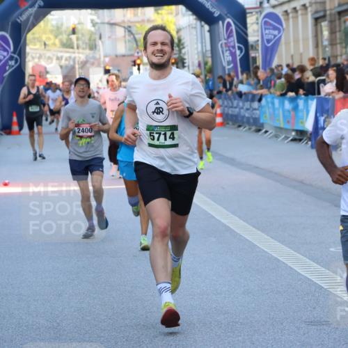 07.09.2025 - BARMER Alsterlauf Strokosch-Dieckow http://msf.ph/oto/8726115 07.09.2025 09:43:34 Ziel 2339, 2409, 2618, 2699, 2826, 3480, 4849, 4949, 5264, 5862, 6020, 6051, 6178, 6250, 6255, 8040, 8113, 8364 meine-sportfotos.de