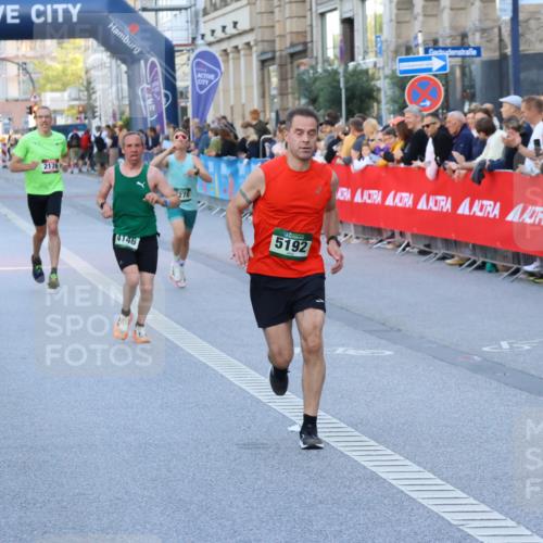 07.09.2025 - BARMER Alsterlauf Strokosch-Dieckow http://msf.ph/oto/8726200 07.09.2025 09:43:09 Ziel 2191, 2400, 3814, 4022, 4050, 5382, 5389, 5421, 5467, 5714, 8006, 8136, 8139, 8336 meine-sportfotos.de
